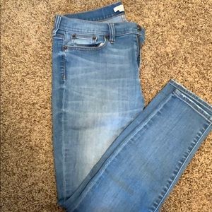 J crew light wash jeans